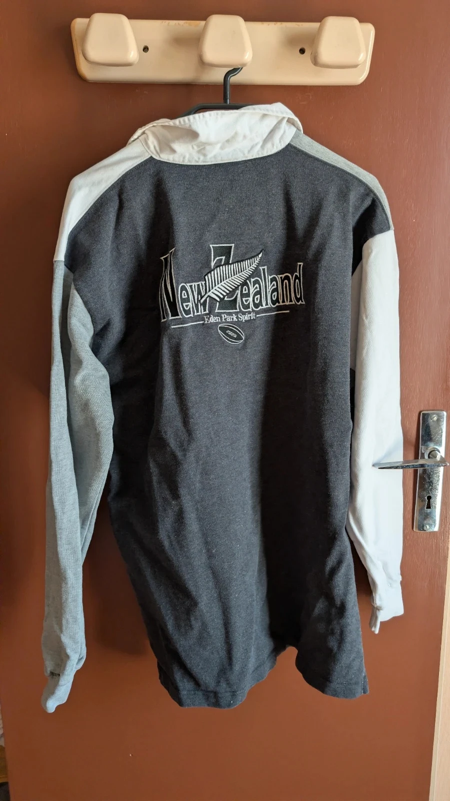 Polo maillot rugby eden park vintage new zealand gris blanc taille L